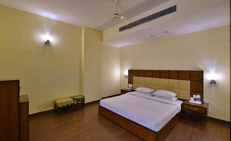 Eagle Motel Rajpura Luaran gambar