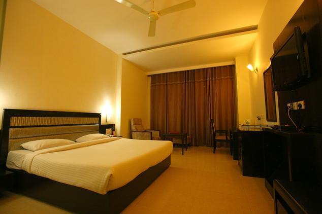Eagle Motel Rajpura Luaran gambar